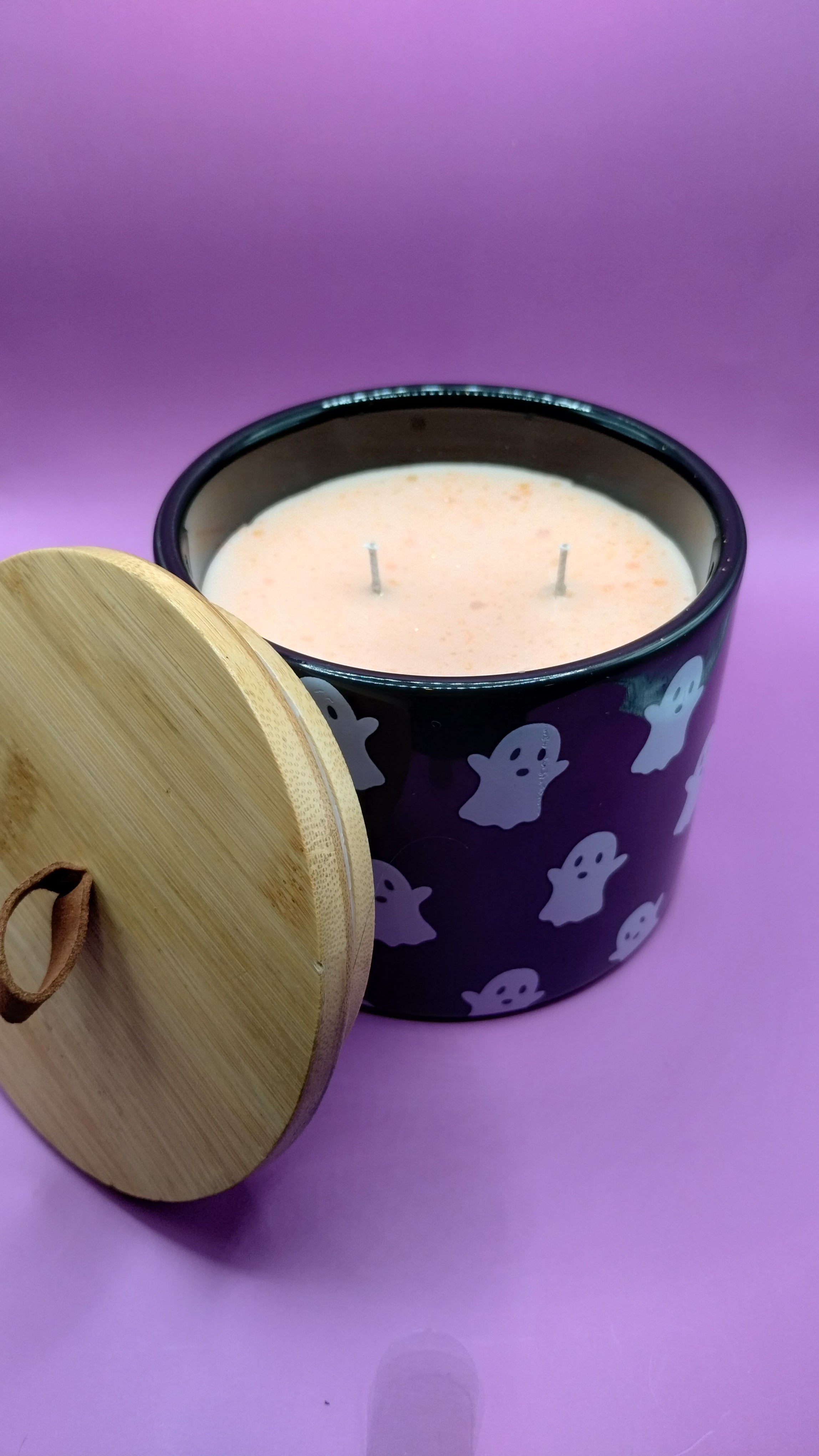 Ghostly Autumn — Apple Pie, Autumn Leaves & Nutmeg | 14 oz Soy Candle